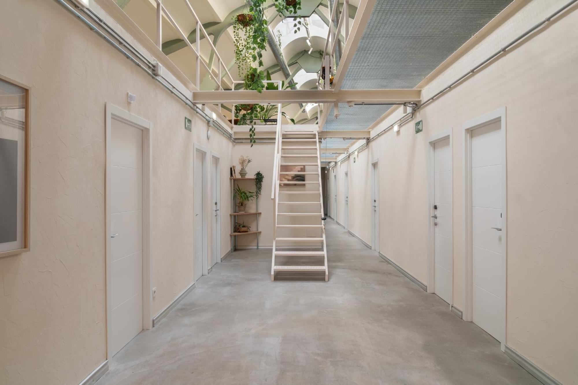 Ola Living Hostal Tetuan Madrid Eksteriør billede
